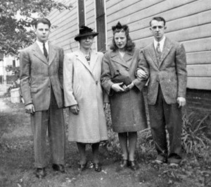 The Murawski's October 4, 1942. Left to right: Anthony (Dad), Mama, Anna, Stanley.